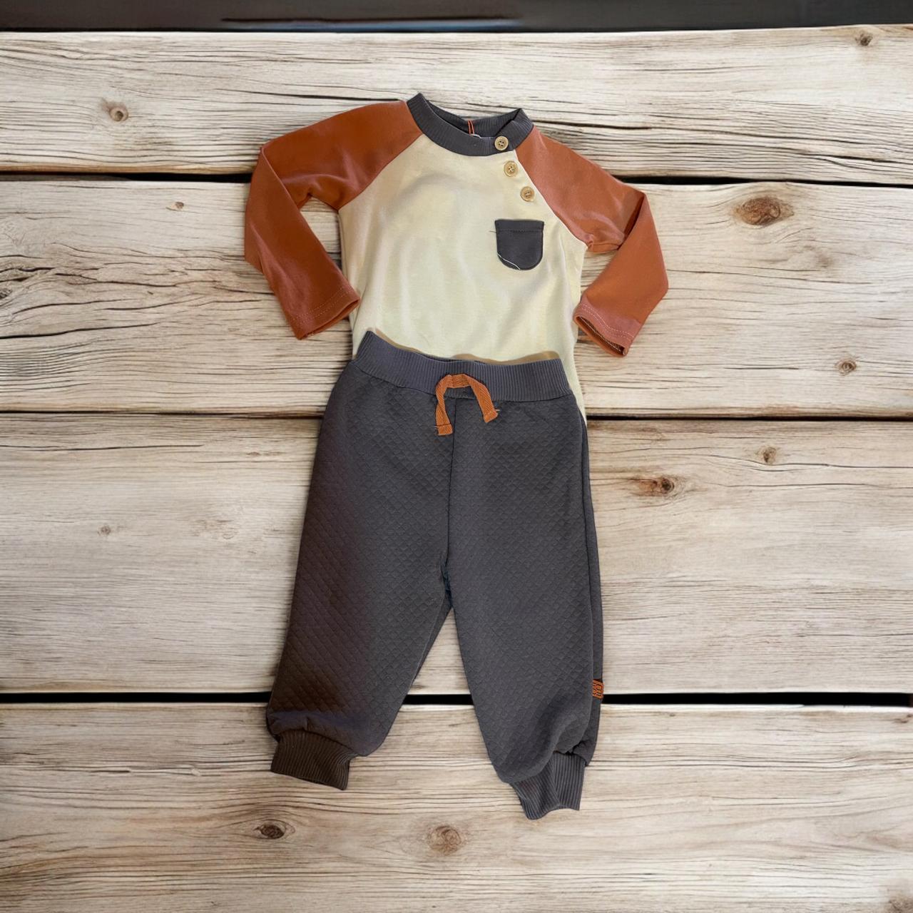 Set 2 Piezas Buzo y Camisa Manga Larga cafe/ gris
